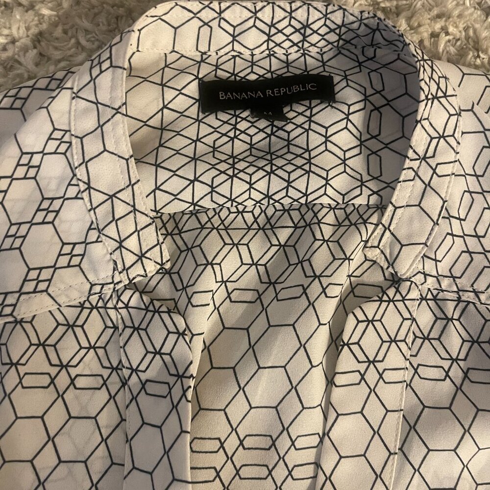Banana Republic Sheer Geometric Print Blouse Medium - Picture 8 of 11